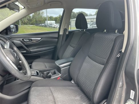 Used 2020 Nissan Rogue S image 17