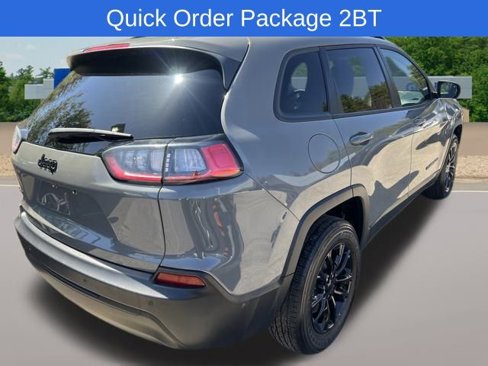Used 2023 Jeep Cherokee Altitude Lux image 7