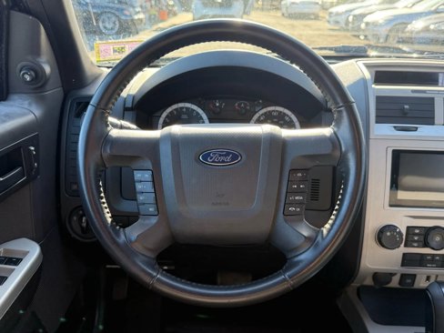 Used 2011 Ford Escape XLT image 25