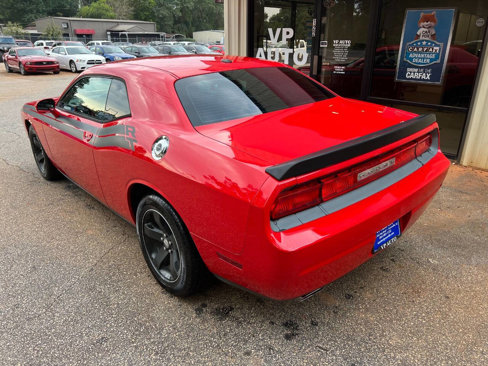Used 2014 Dodge Challenger SXT image 6