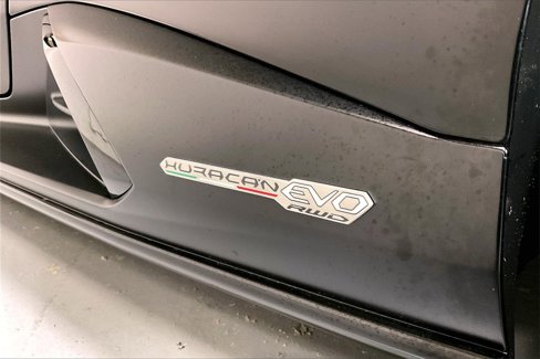 Used 2022 Lamborghini Huracan EVO image 18