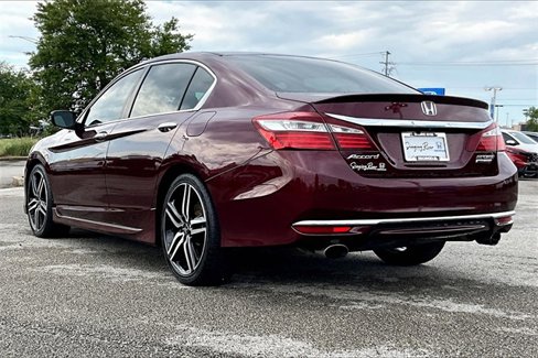 Used 2017 Honda Accord Sport Special Edition image 10