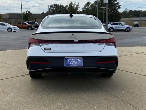 Used 2025 Hyundai Elantra Sport image 3