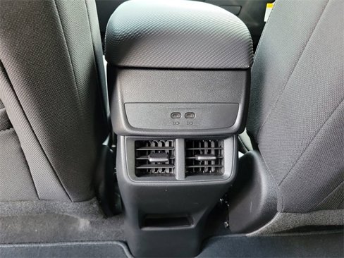 New 2026 Chevrolet Equinox LT image 21