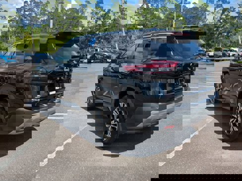 Used 2022 Nissan Rogue SV image 6