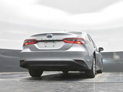 Used 2021 Toyota Camry LE image 34