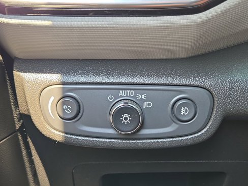 Used 2021 Chevrolet TrailBlazer LT w/ Convenience Package image 19
