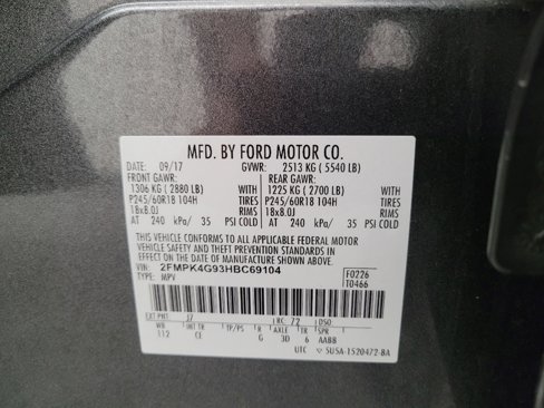 Used 2017 Ford Edge SE image 33