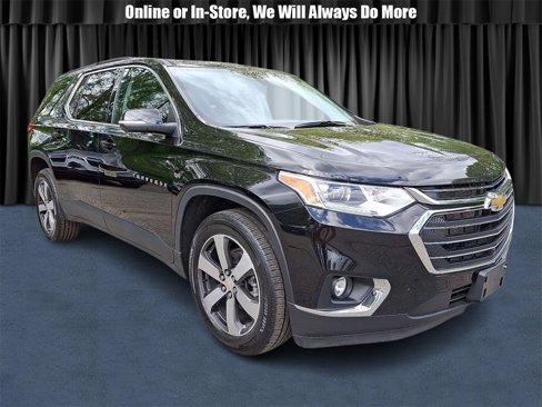 Used 2021 Chevrolet Traverse LT w/ LT Premium Package image 1