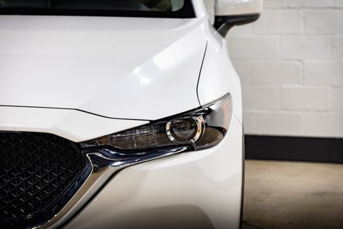 Used 2018 MAZDA CX-5 Touring image 4