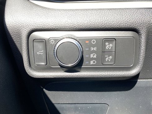 Used 2020 Ford Explorer XLT w/ Comfort Package image 27
