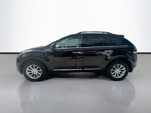 Used 2013 Lincoln MKX FWD image 5