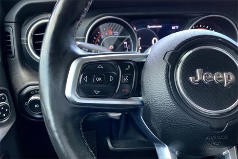 Used 2018 Jeep Wrangler Unlimited Sahara image 17