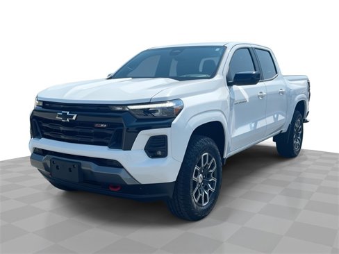 Certified 2024 Chevrolet Colorado Z71 w/ Z71 Convenience Package 2 image 1