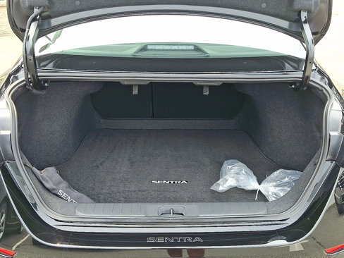 Certified 2025 Nissan Sentra S image 29