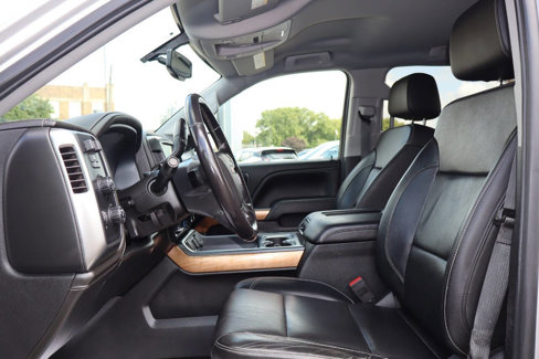 Used 2018 Chevrolet Silverado 1500 LTZ w/ Sport Package image 5