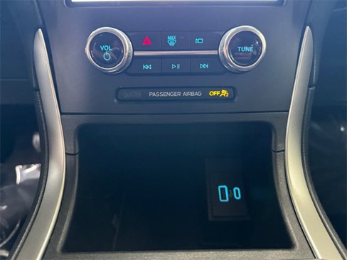 Used 2022 Ford Edge SEL image 15