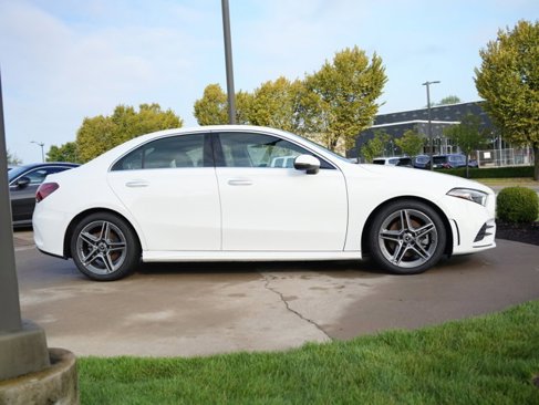 Certified 2022 Mercedes-Benz A 220 4MATIC image 9