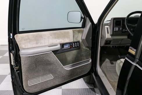 Used 1991 Chevrolet Silverado 1500 4x4 Regular Cab image 12
