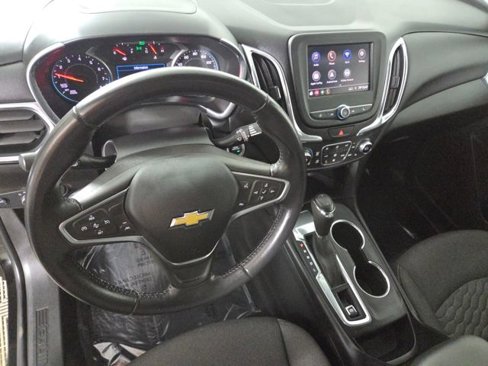 Used 2020 Chevrolet Equinox LT w/ Driver Convenience Package image 16