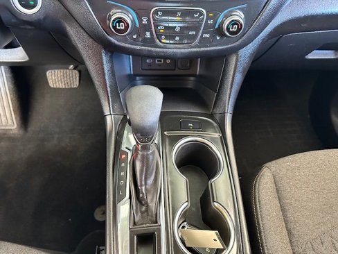 Used 2023 Chevrolet Equinox LT image 27