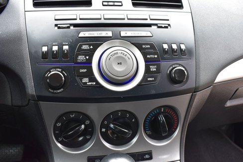 Used 2011 MAZDA MAZDA3 i Touring image 30