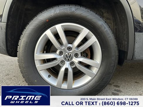 Used 2013 Volkswagen Tiguan S image 26