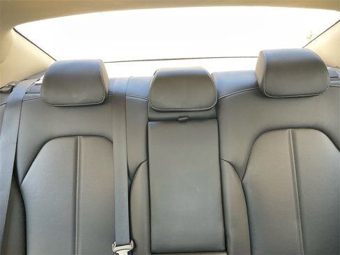 Used 2022 Genesis G70 2.0T image 27