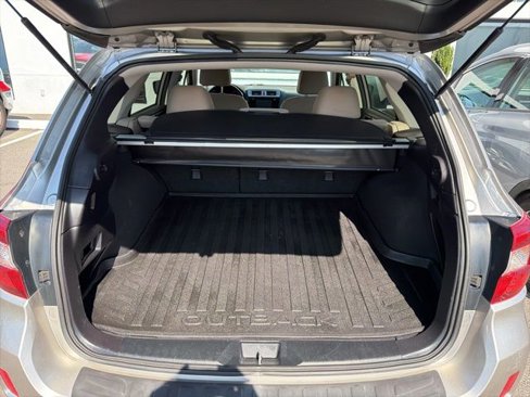 Used 2016 Subaru Outback 2.5i Premium image 24