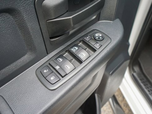 Used 2014 RAM 1500 Express image 17