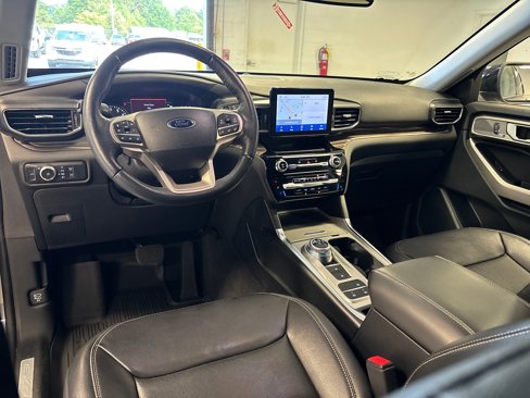Used 2022 Ford Explorer Limited image 4