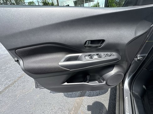 Used 2024 Nissan Kicks S image 22