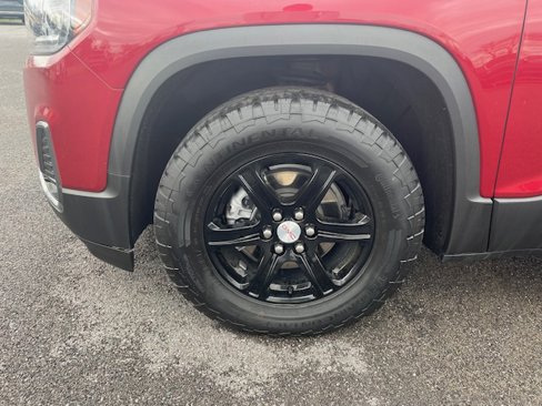 Used 2021 GMC Acadia AT4 w/ Preferred Package image 8