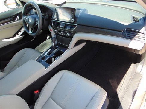 Used 2019 Honda Accord EX image 26