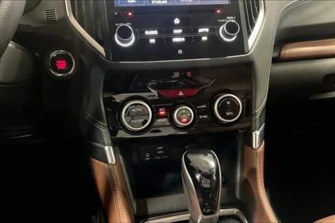 Used 2019 Subaru Forester Touring image 32