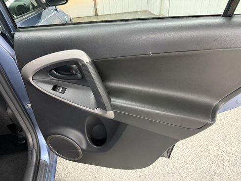 Used 2007 Toyota RAV4 Sport image 31