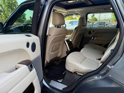 Used 2014 Land Rover Range Rover Sport HSE image 20