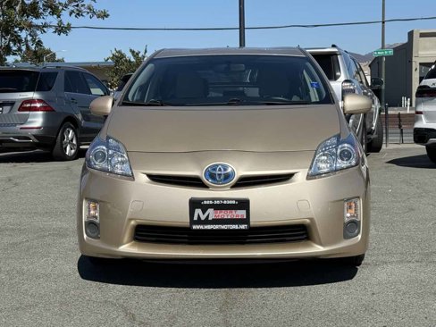 Used 2011 Toyota Prius Three image 2