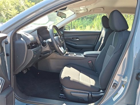 New 2025 Nissan Sentra SV w/ Lighting Package image 6