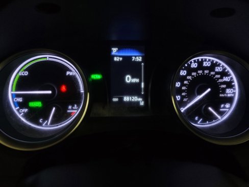 Used 2021 Toyota Camry LE image 23