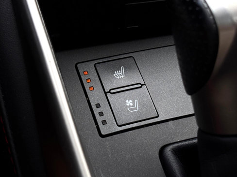 Used 2016 Lexus IS 200t w/ F Sport Package image 4