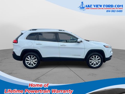 Used 2017 Jeep Cherokee Limited image 3