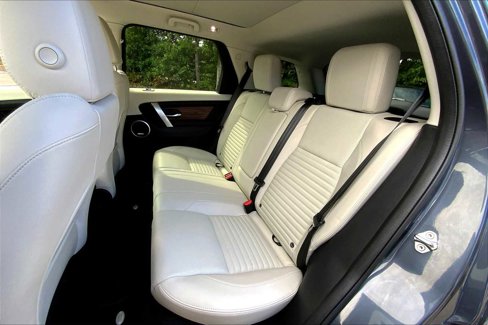 Used 2025 Land Rover Discovery Sport S image 19