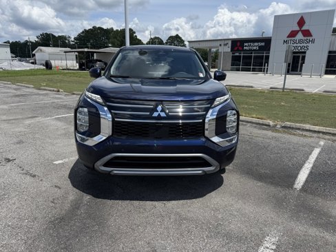 New 2025 Mitsubishi Outlander SE image 2