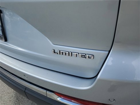 Used 2022 Jeep Grand Cherokee Limited image 5
