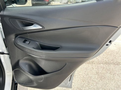 Used 2024 Buick Encore GX Sport Touring image 52