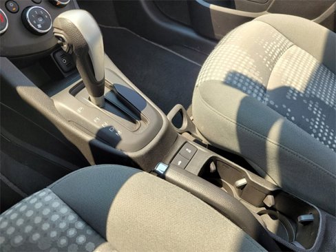 Used 2020 Chevrolet Sonic LS image 28