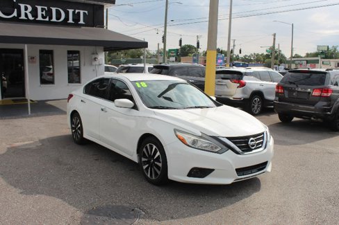 Used 2018 Nissan Altima 2.5 SV image 1