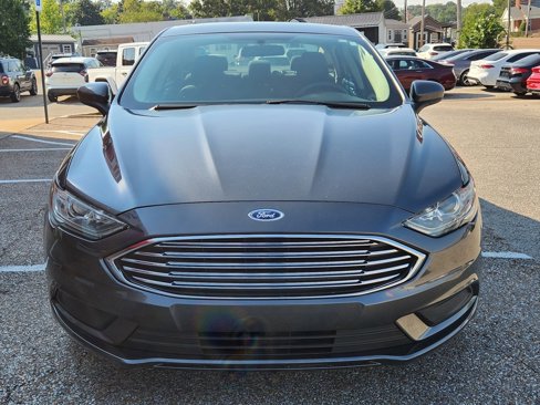 Used 2018 Ford Fusion SE w/ Fusion SE Technology Package image 4