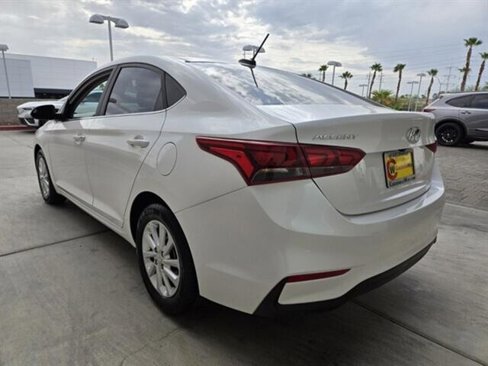 Used 2020 Hyundai Accent SEL image 3